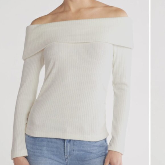 *NWT* Democracy Off Shoulder Side Ruched Knit Top Size L - Picture 1 of 4